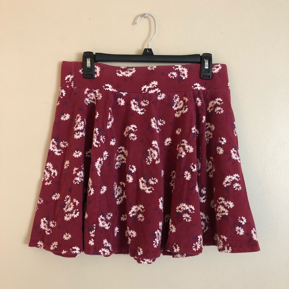 Maroon floral skater skirt  🌺